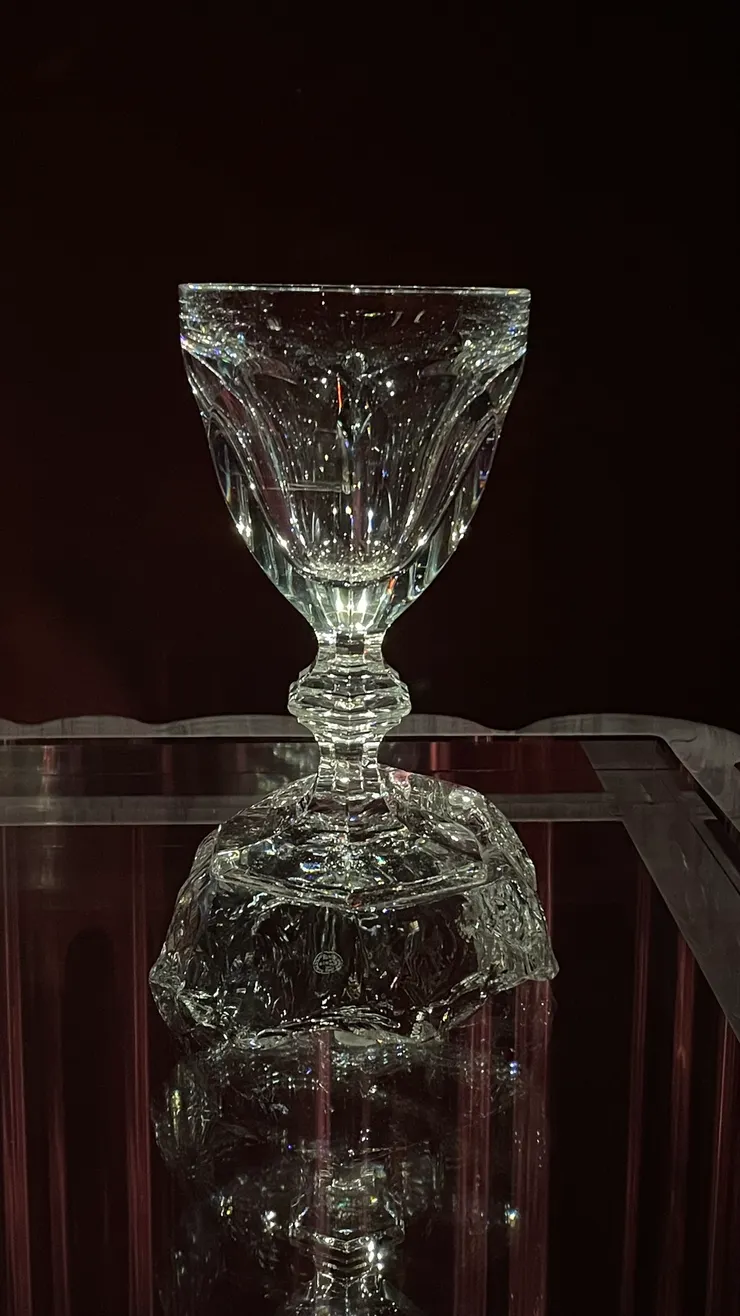 清朝的水晶雙環瓶，故宮收藏。