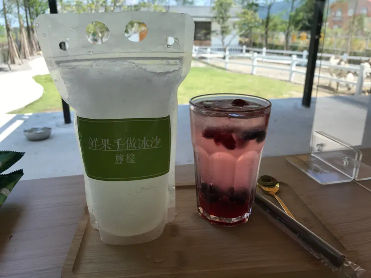 檸檬冰沙與水果泡泡