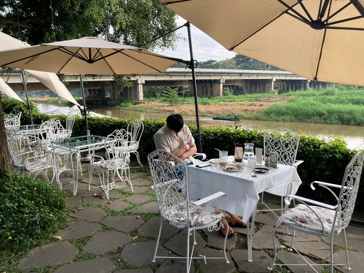 Chivit Thamma Da Coffee House 