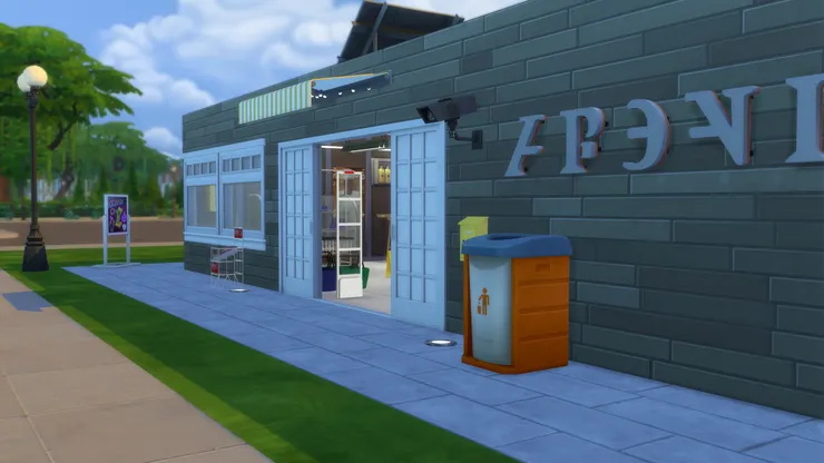 店門口當然要有閉路電視。