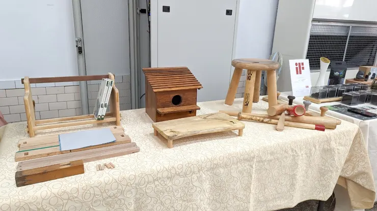 除了鳥屋，還有書架、花架、棒球椅