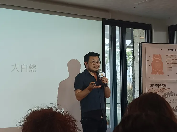 楊士毅說大自然給他很多力量，他只是翻譯者，把這些感動傳達給大家。