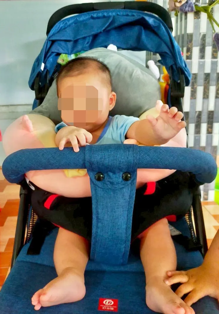 ▲一段段緣分不僅開花結果，也迎來了幸福的下一代。