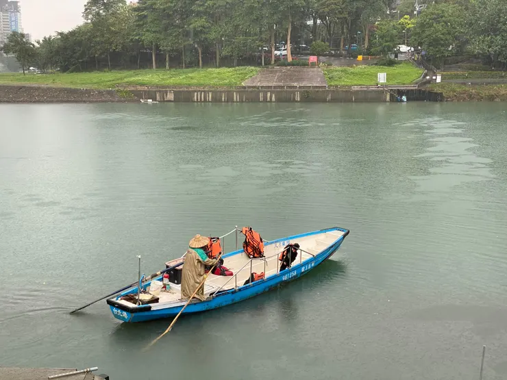 新店溪上唯一僅存的人力擺渡