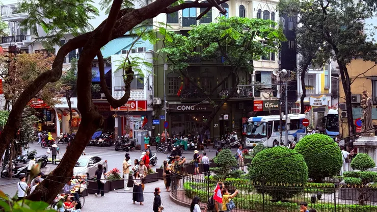 對街是西貢咖啡