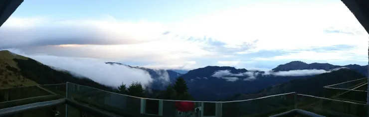 早上從房間陽台看出去