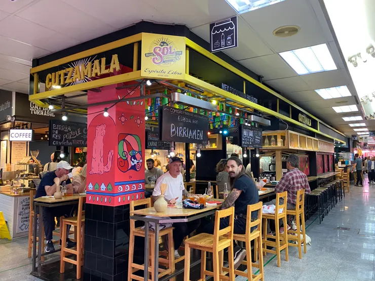 喜歡這張碰巧拍到兩位男士回頭的照片