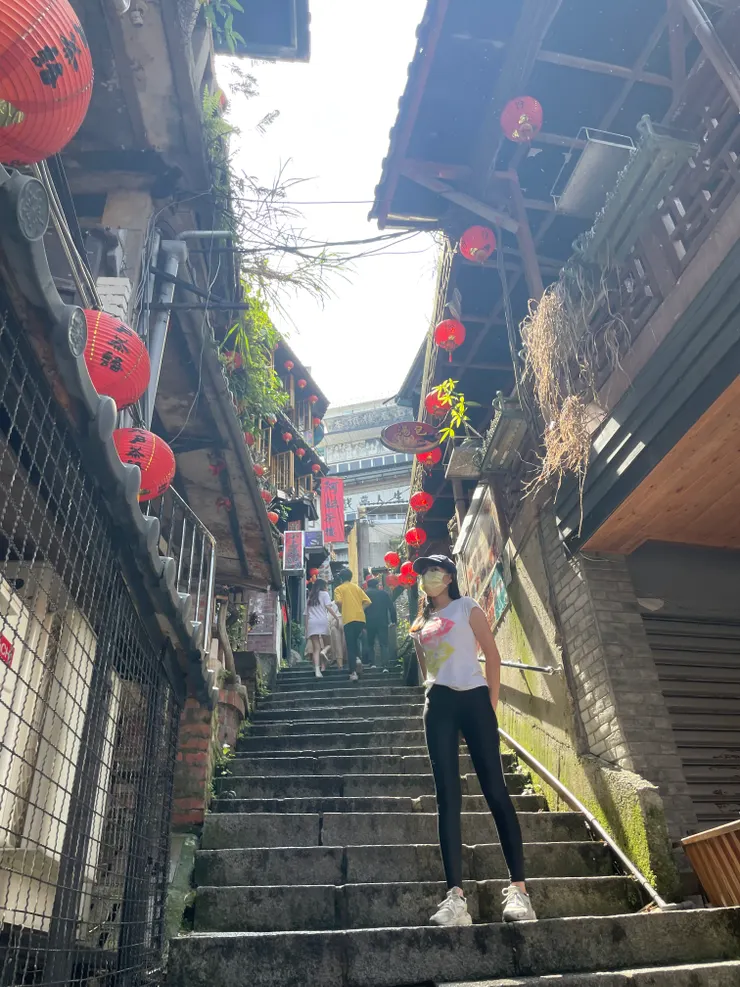 上午的九份老街，遊客還沒有湧入