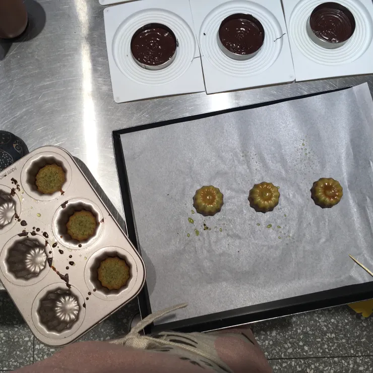 請呼朋引伴，並配上幾杯好茶，享受美好的禪悅法喜之綠環保風味菓子（無酒精、無蛋黃、素甜點主義）。