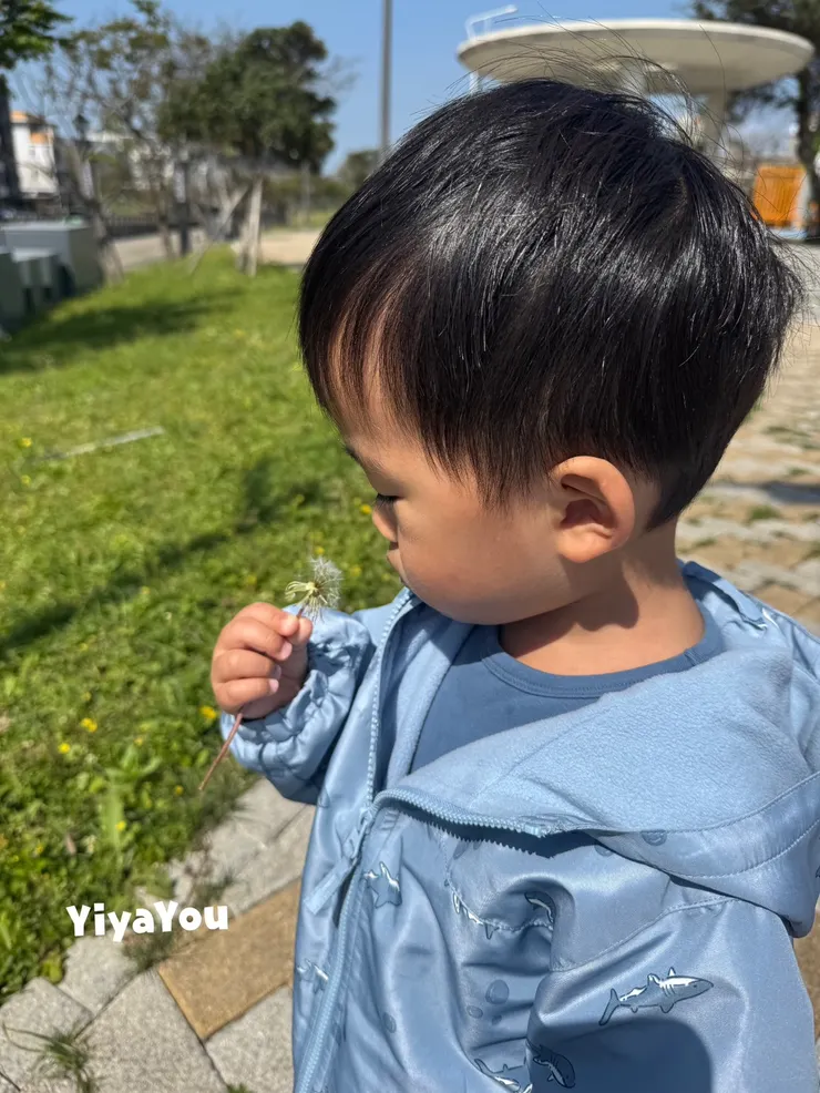 我應該也會很想念這段跟他一起去超市去公園的日子。