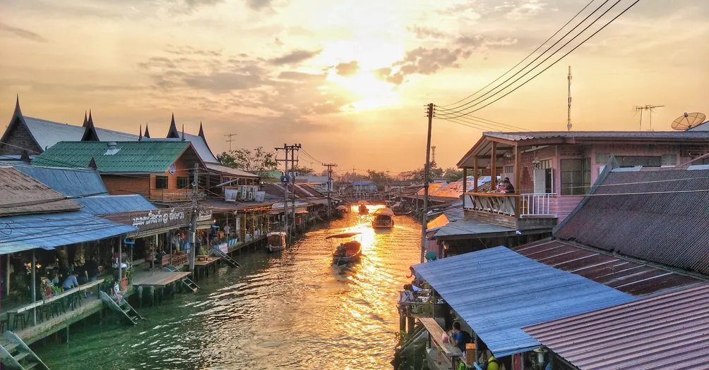 泰國人聊什麼 คนไทยคุยอะไร 