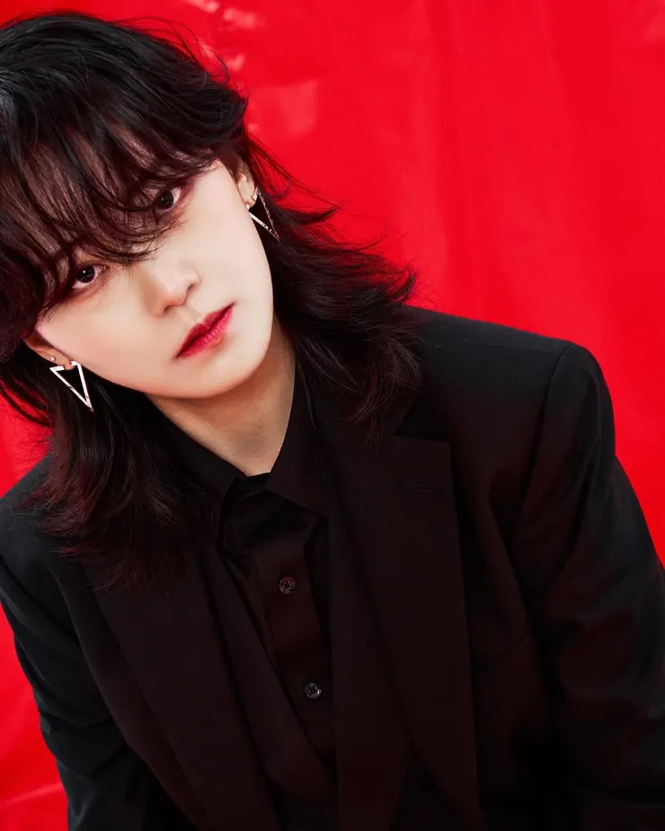 玧旻，TOUCHED 主唱