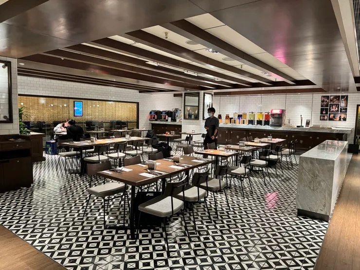 寬敞舒適的用餐空間