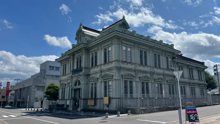 無論對歷史或金融有興趣，來此都會覺得滿有趣。