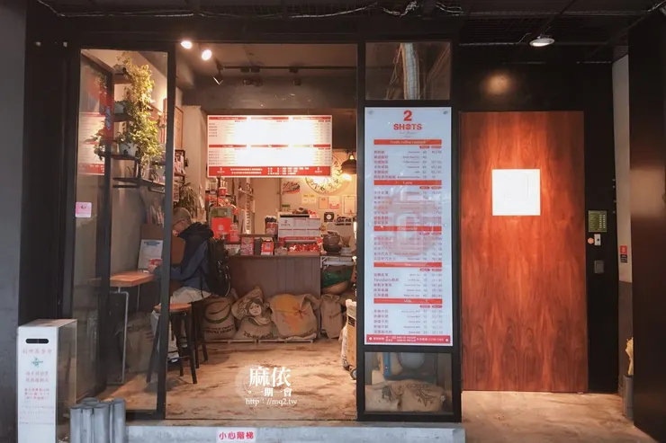 東門3號膠囊旅店