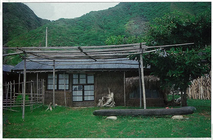 1980年代作家孟東籬的濱海茅屋