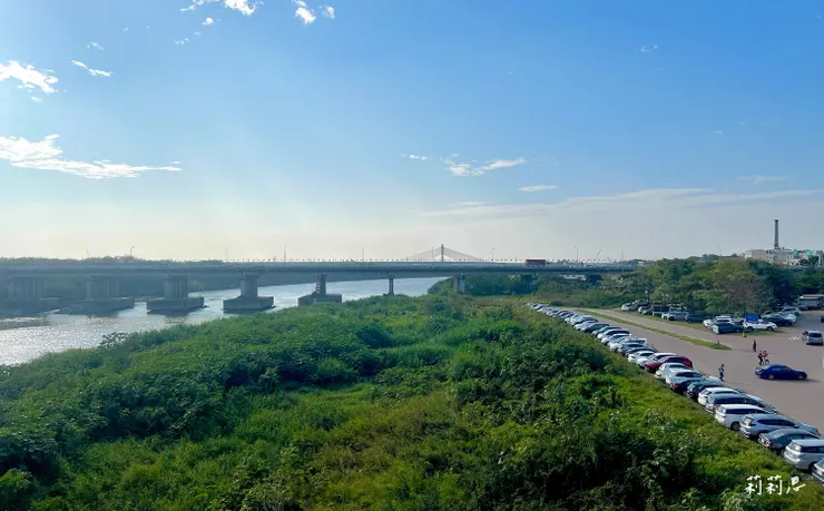 橋上看到的風景