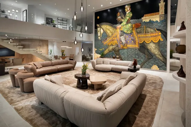 ▲NATUZZI 2026米蘭展多元新品齊發，以有機曲線、模組化系統、不同材質混搭，創造多場景應用。