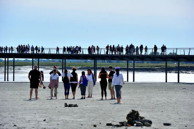 【聖米歇爾山前海灘一景】