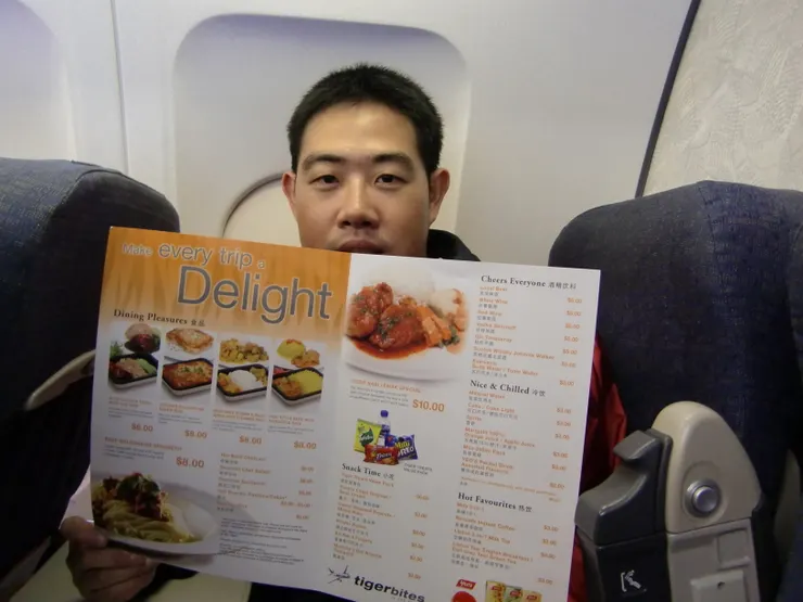 新加坡虎航飛機上的菜單!