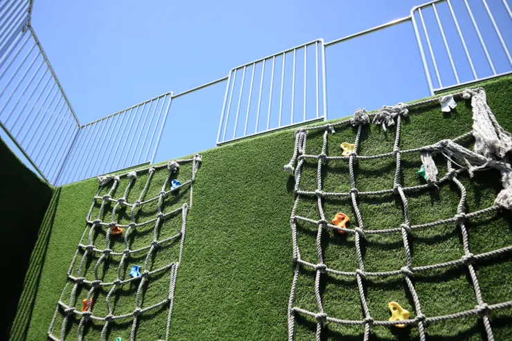 攀爬吧孩子！提前體會人生的辛苦