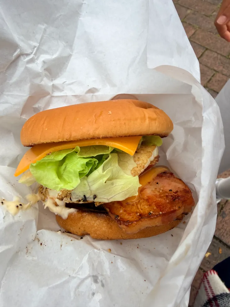 人氣第一的佐世保漢堡