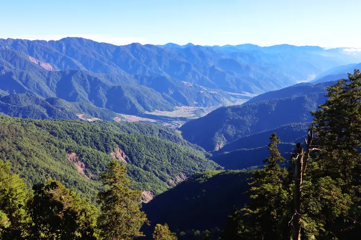 ▲眺望山下的部落（推測是南山部落）