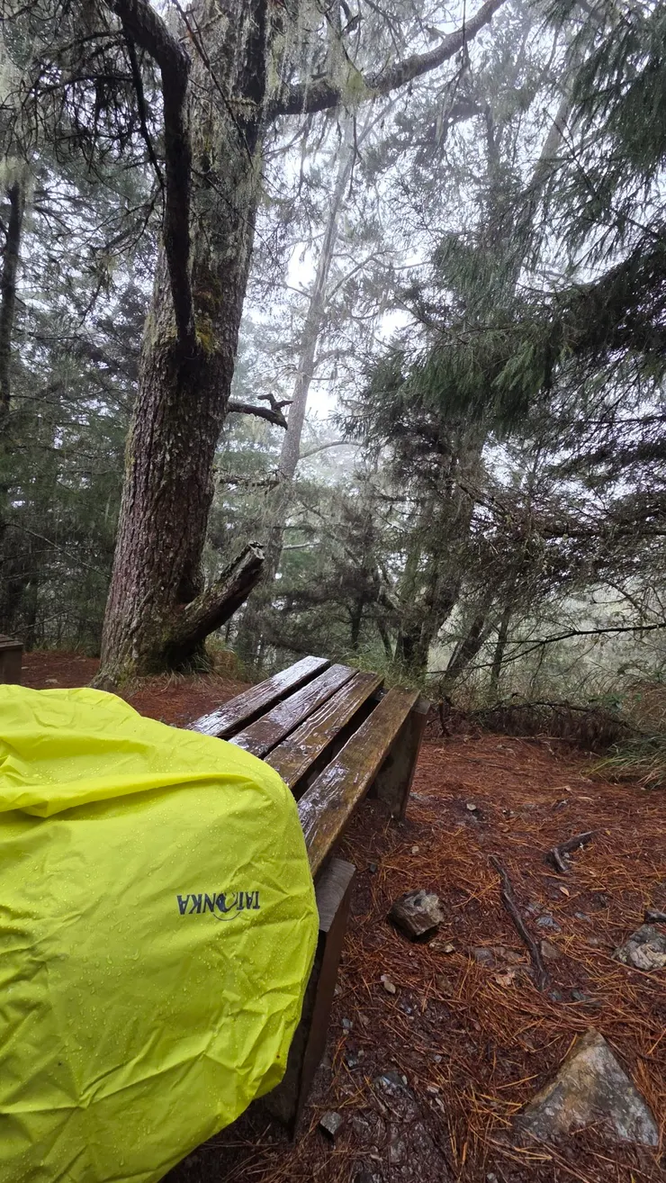 我在3.4K坐了20分鐘,等到快發冷