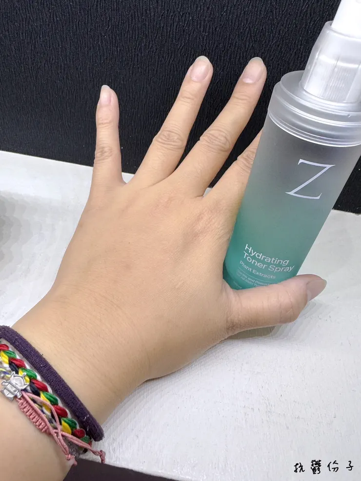 細緻噴霧噴上去馬上跟肌膚融合