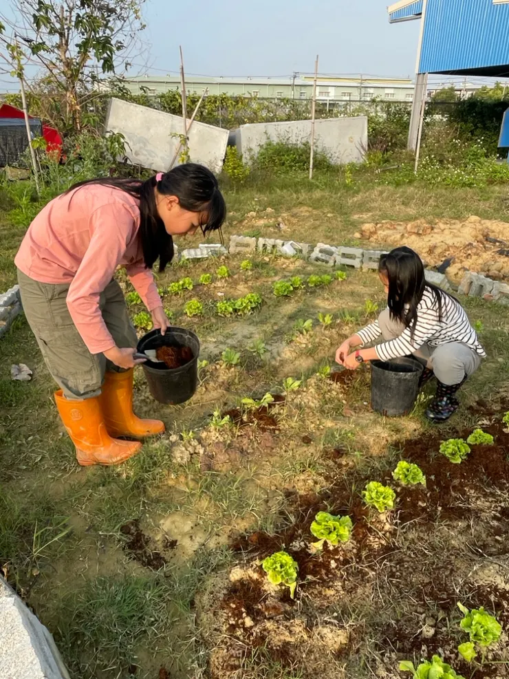 你知道台南市有一間能在農場進行栽培的小學嗎?