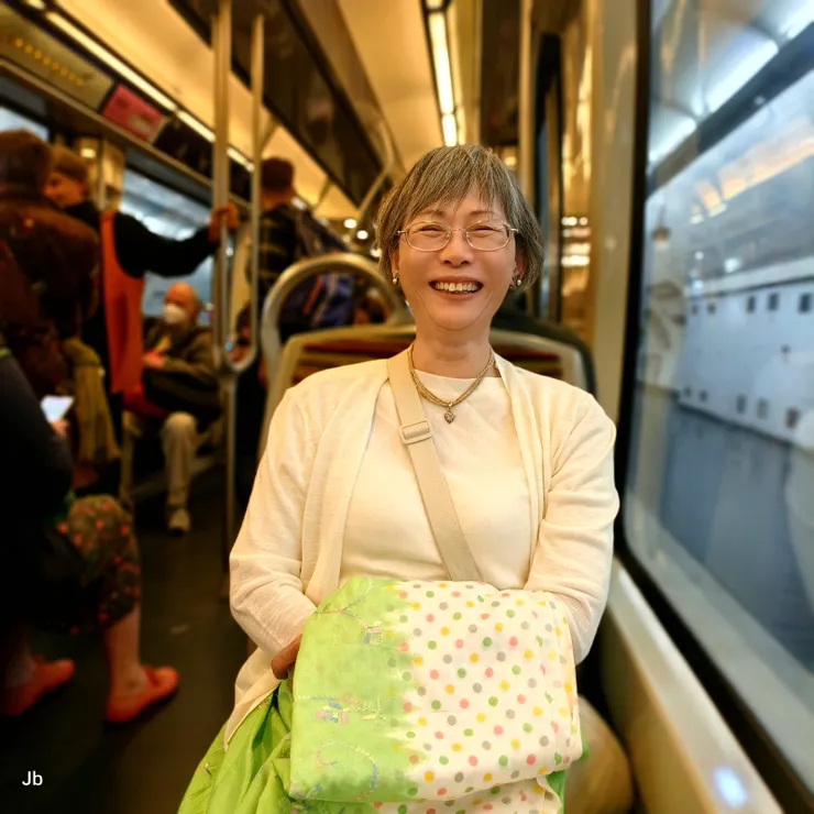 【散場夜涼如水快意搭五號線返回】