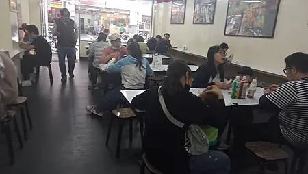 [台北美食]城南地區福井麵疙瘩，人氣夯、經常座無虛席，拼圖牆