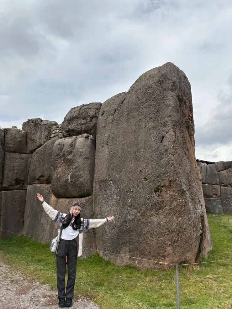 最具代表性之一的轉角巨石！