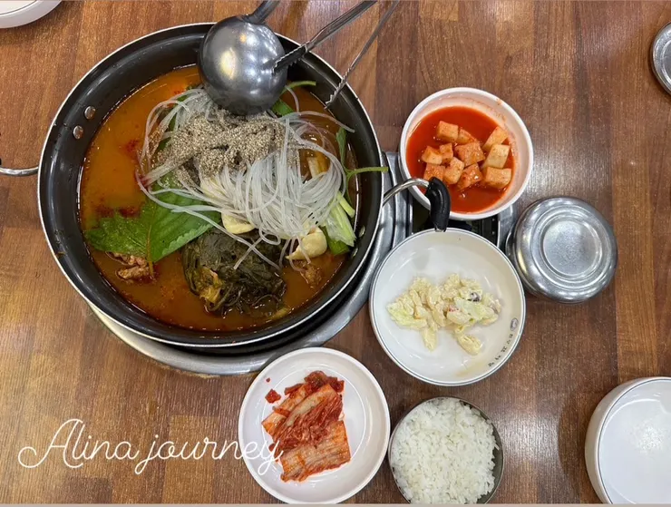 超大一鍋的馬鈴薯排骨湯