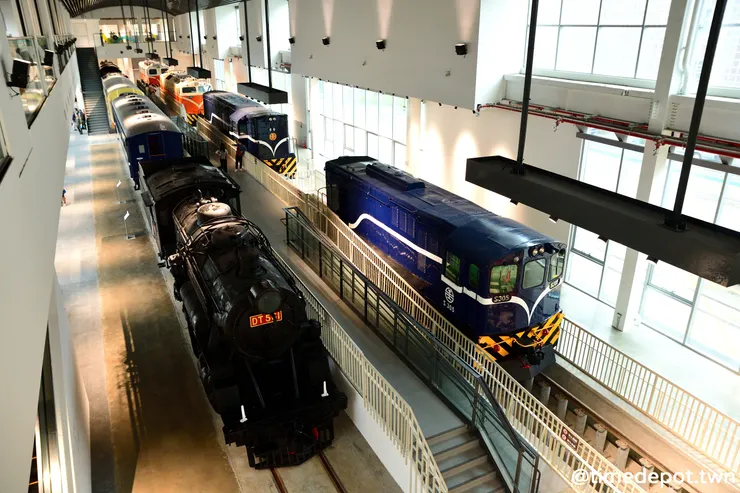 館藏車輛主要集中在列車展示館，簡約的裝潢頗有來到大宮南館的錯覺