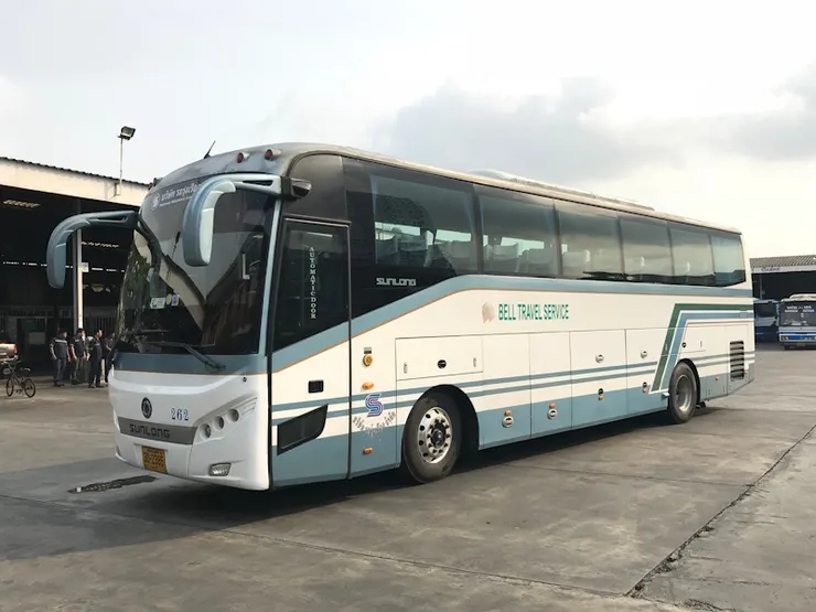 Bell Travel 的巴士