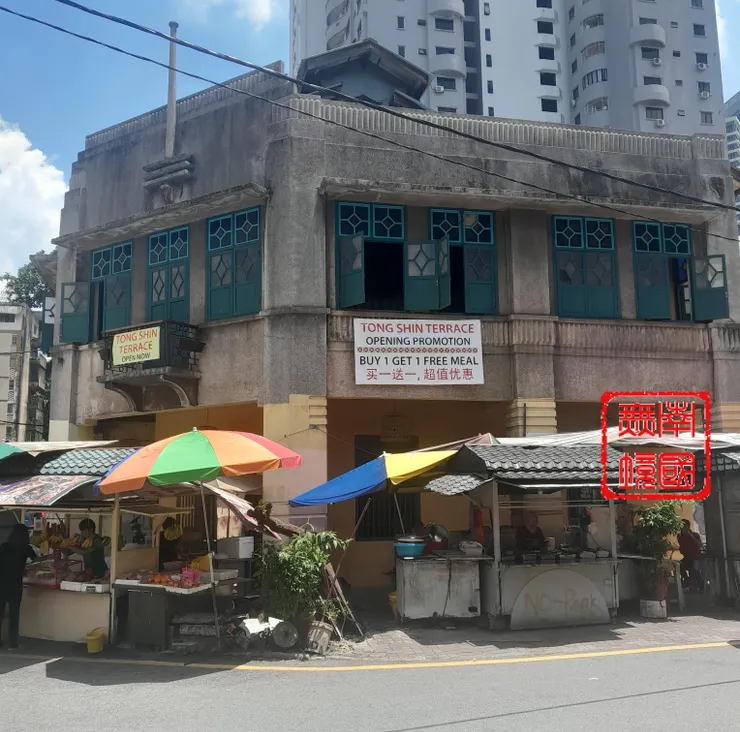 同善路轉角老排屋。-本人攝於2025年4月25日。