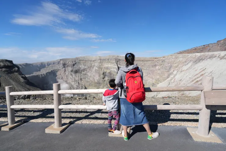 阿蘇火山來回車程約兩小時。