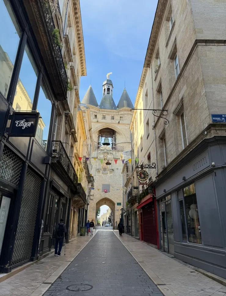 鐘門的背影也很可愛呢