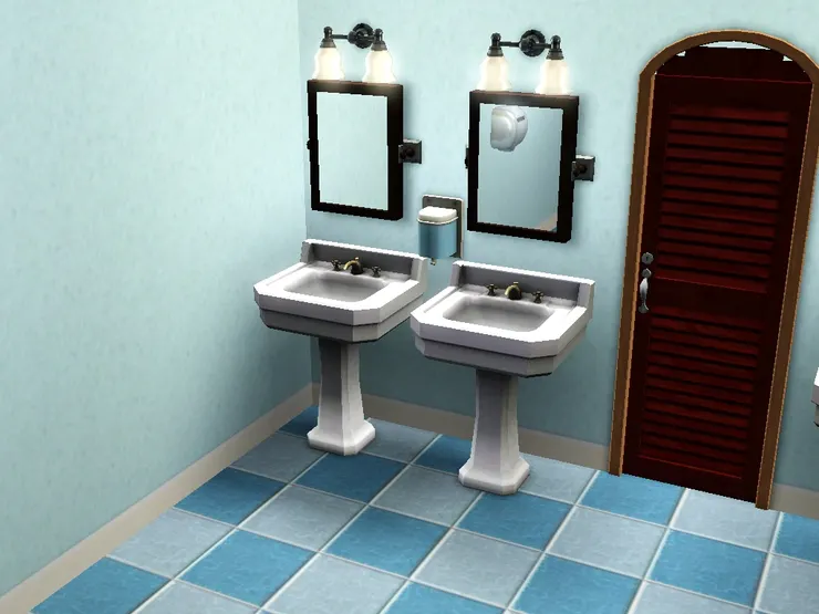 看完女廁便到男廁了。