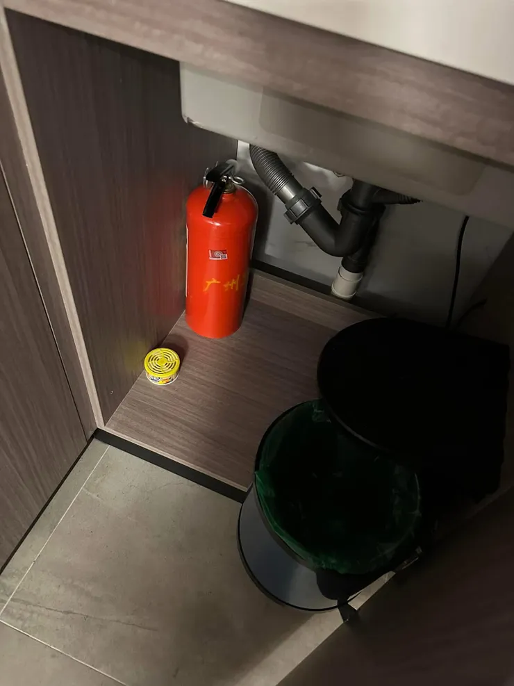 一定要確認逃生樓梯和方向🧭真正出意外，人的思考很亂