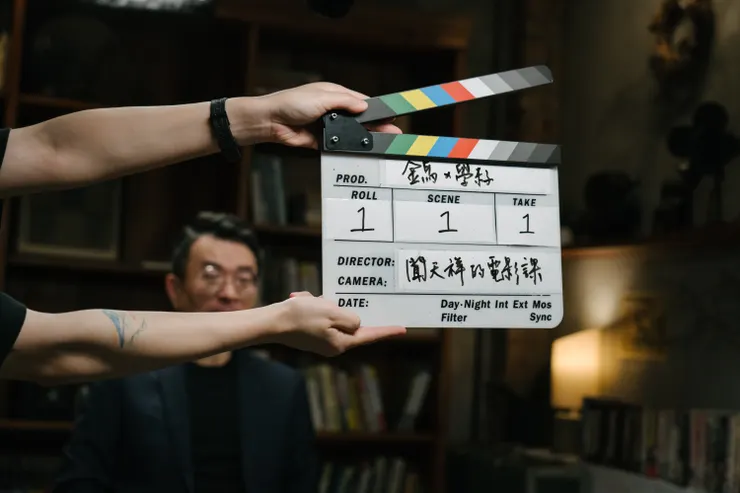 金馬執委會執行長 聞天祥《影迷學》線上課程拍攝現場／學籽文創 提供