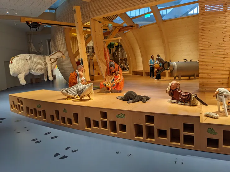 動物們準備排隊上船了