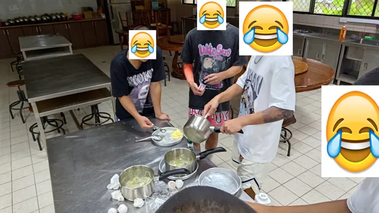 來做就算了，還把家政教室搞得一團糟，叫他們清也敷衍了事，操你媽