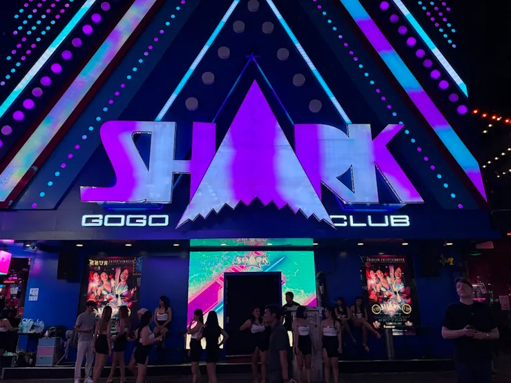 芭達雅 Walking Street 的 Shark 集團近期不斷擴張