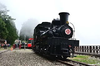 蒸機解聯準備駛往三角線