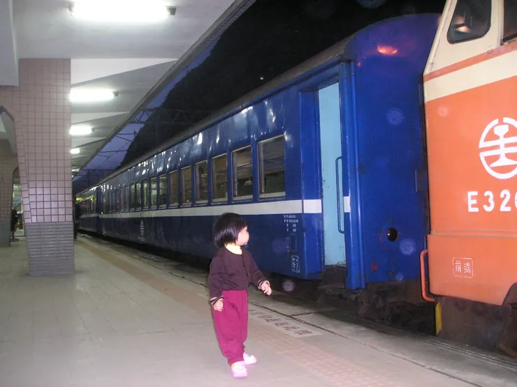 不知不覺小女孩已經二十歲了