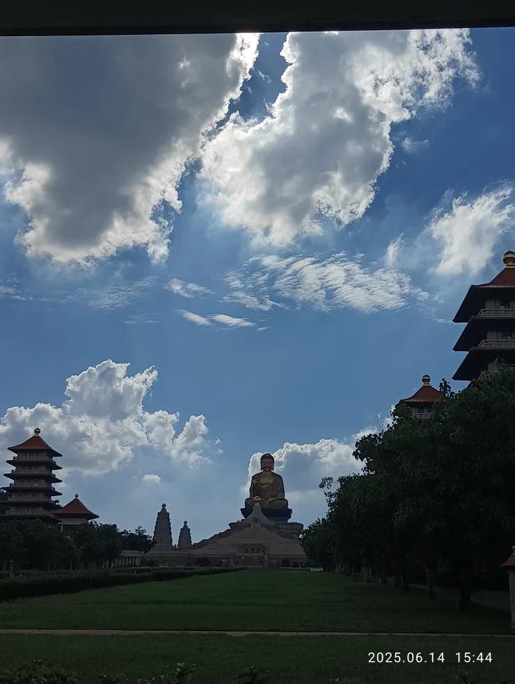 覊情天涯楚天碧