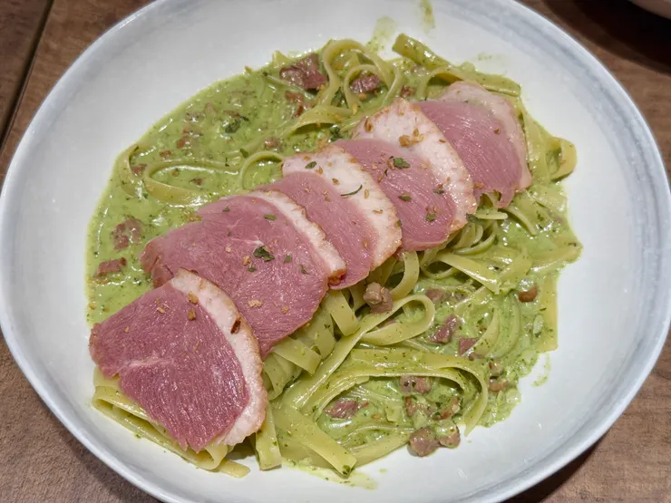 青醬煙燻鴨胸寬麵   308元