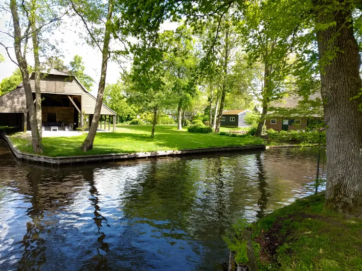 綠意盎然的羊角村